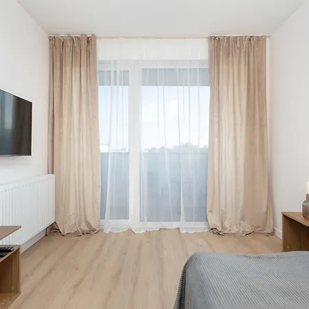 Cozy With Parking And Workspace By Renters Daire Rzeszow