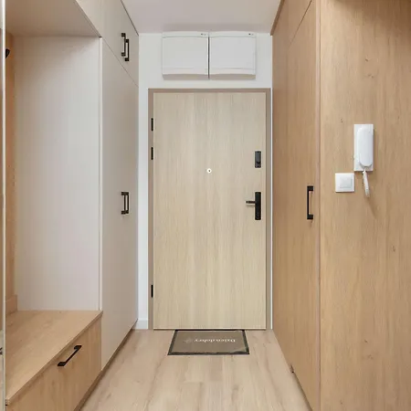 Apartment Cozy With Parking And Workspace By Renters *